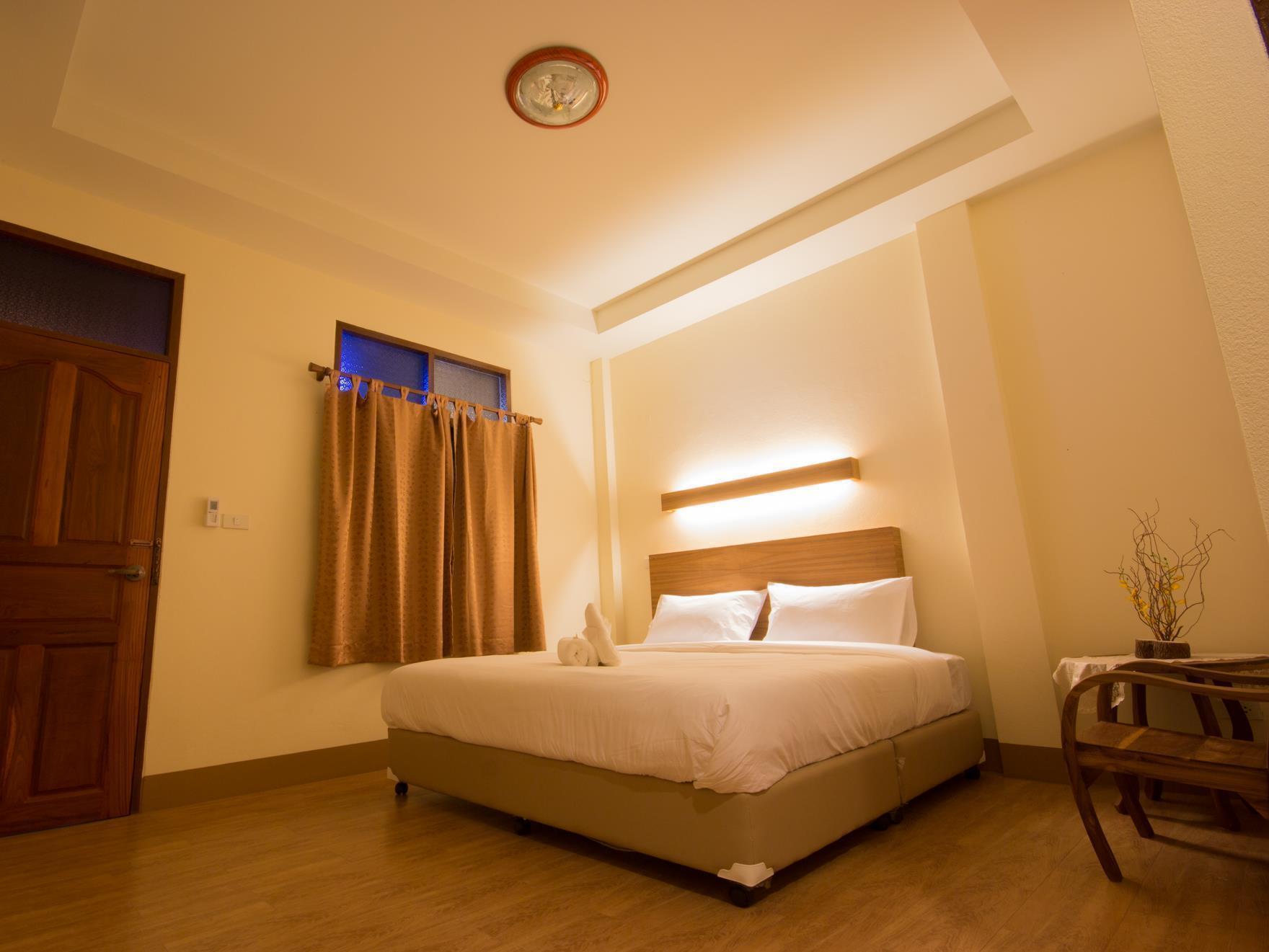 Huen Hug Hod The Resort Hot Exterior photo