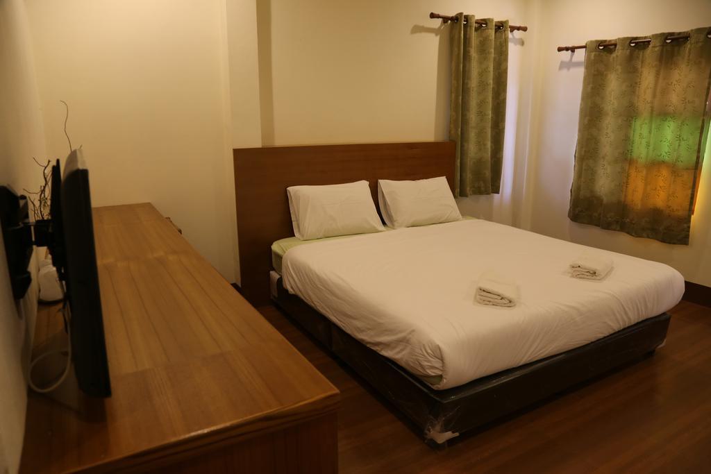 Huen Hug Hod The Resort Hot Exterior photo
